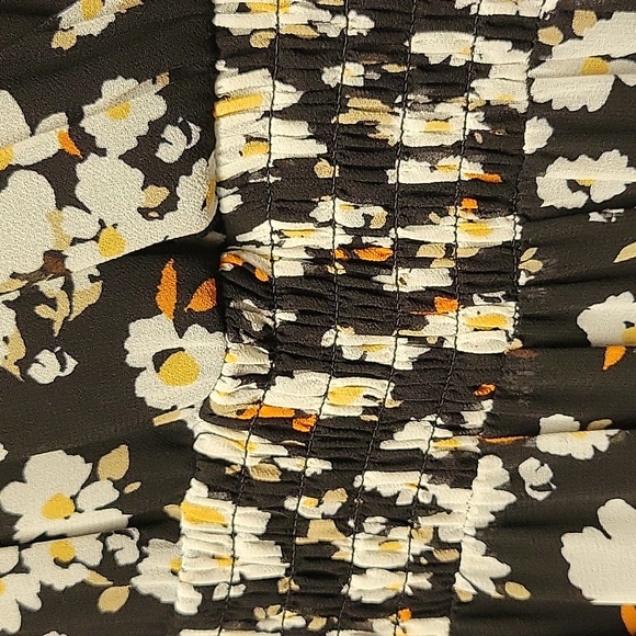 NWT Karl Lagerfeld Paris floral dress. - Picture 7 of 11